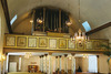 Kyrkorummets västra del med orgelläktaren.