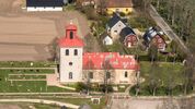 Norra Strö kyrka sedd från söder