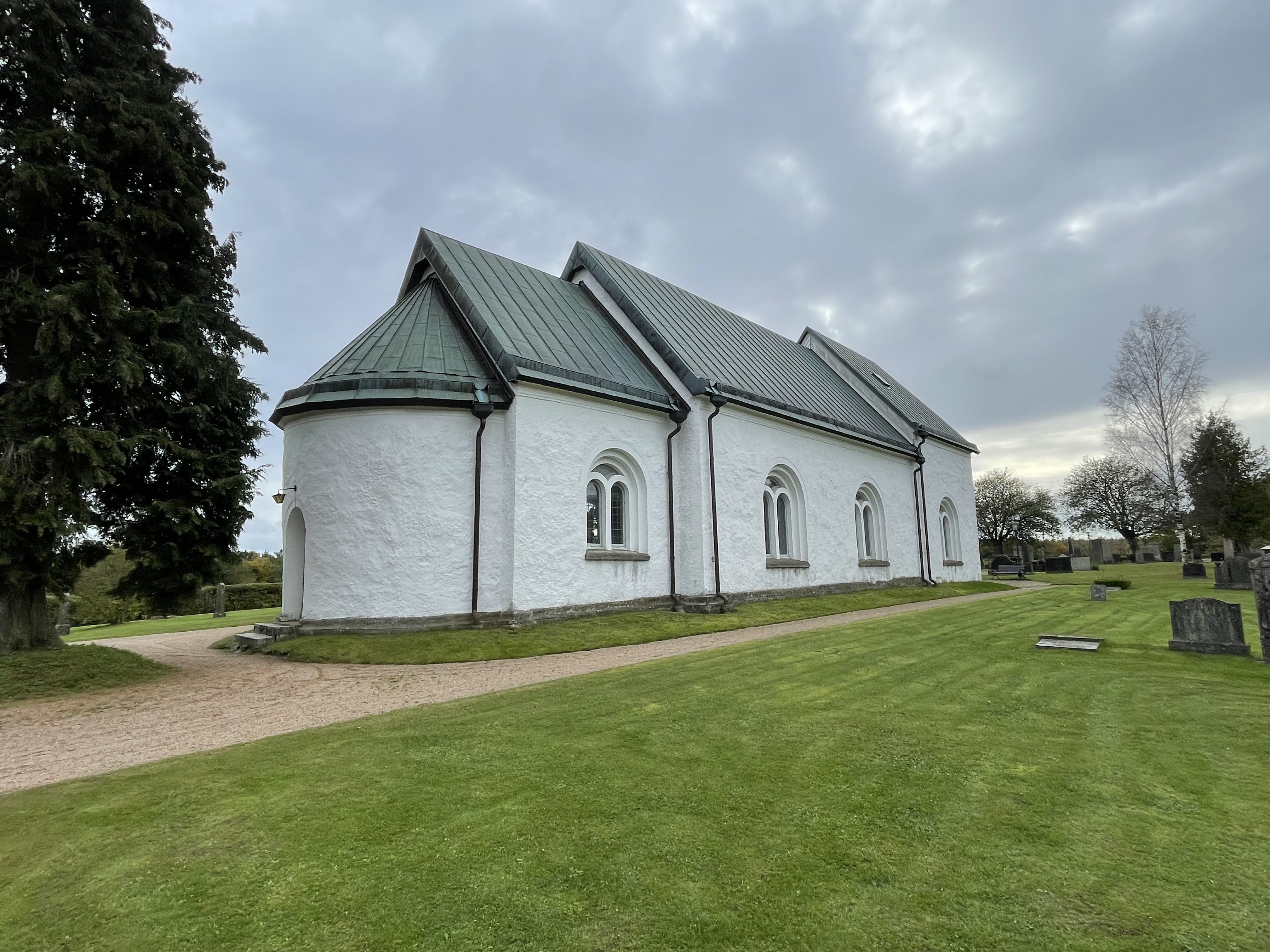 Linderöds kyrka från nordost