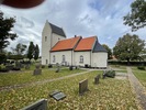 Östra Vrams kyrka sedd från sydost