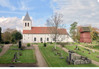 Norra Mellby kyrka sedd från söder