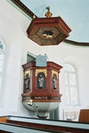 Predikstolen i Ljungsarps kyrka sedd från SV.