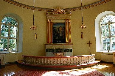 Koret i Holsljunga kyrka, från V.