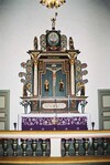 Altaruppsatsen i Sexdrega kyrka är ett 1600-talsverk som tidigare stått i den nuvarande kyrkans föregångare. 