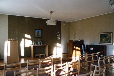 Kyrksalen i Skogsbygdens församlingshem. Neg.nr. B961_064:05. JPG.