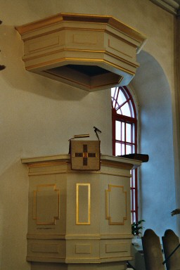 Predikstol i Kullings-Skövde kyrka. Neg.nr. B961_046:04. JPG.
