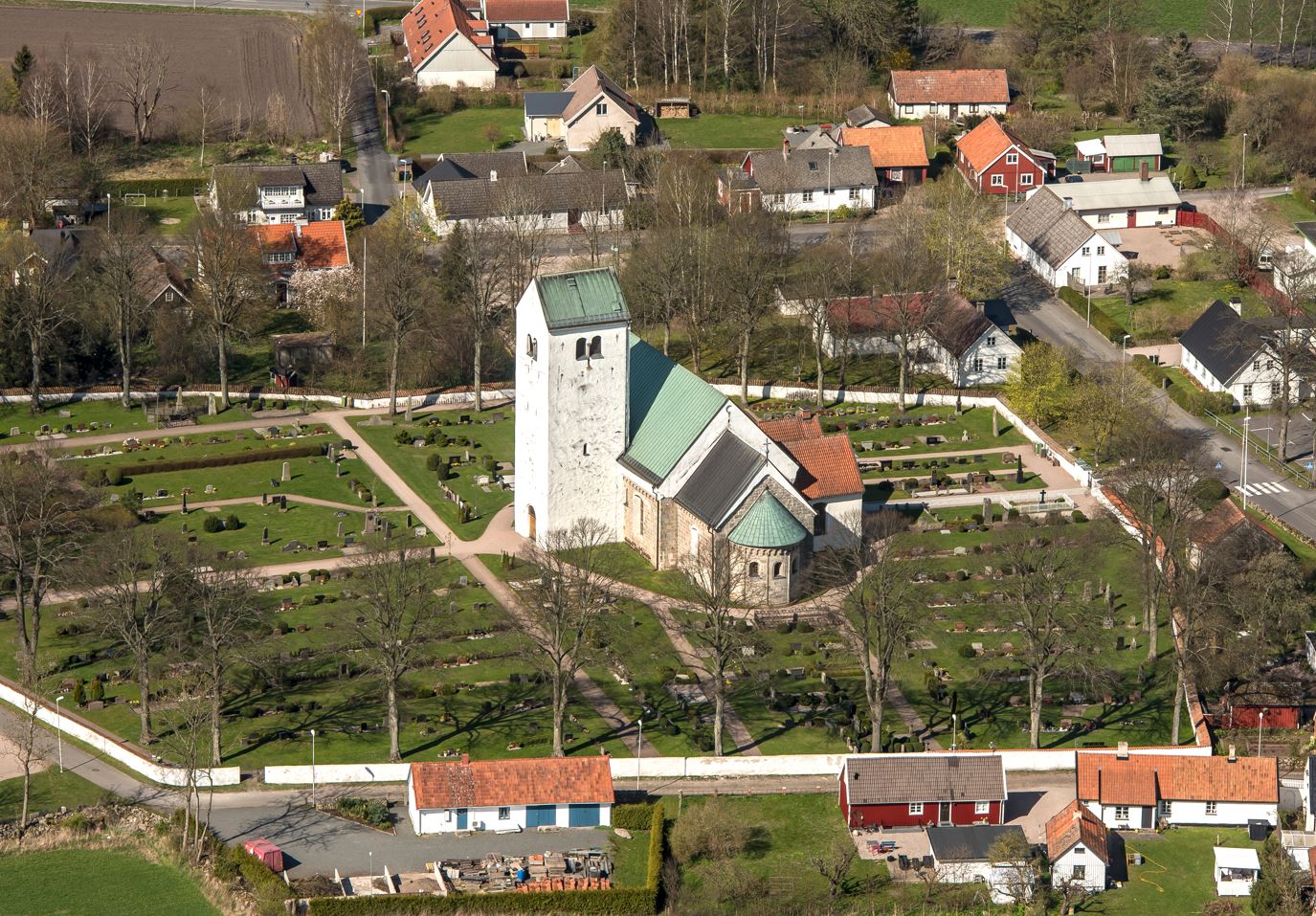 Vä kyrka sedd från öster