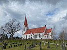 Röke kyrka sedd från sydost