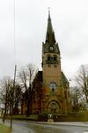 Gustav Adolfs kyrka sedd som fondmotiv från Stora Brogatan.