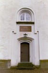 Västporten på Tämta kyrka.