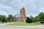 Hässleholms kyrka sedd från nordväst.