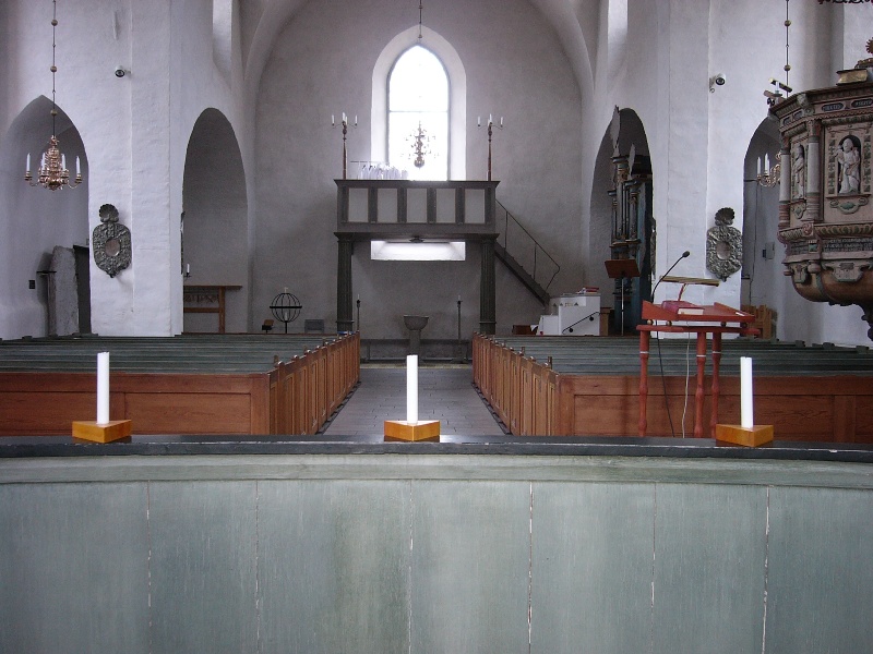 Skällviks kyrka, interiör mot väster