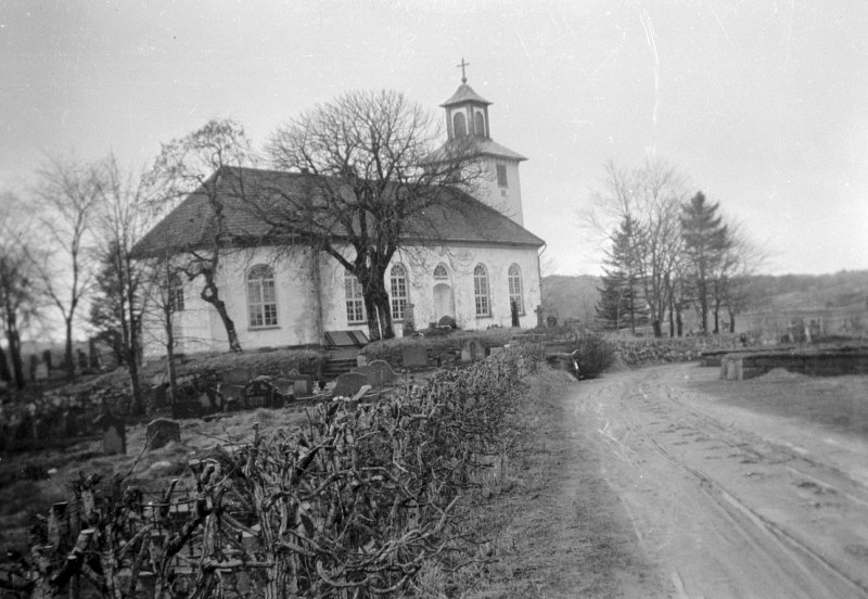 Långelanda kyrka från nordöst, före restaurering.