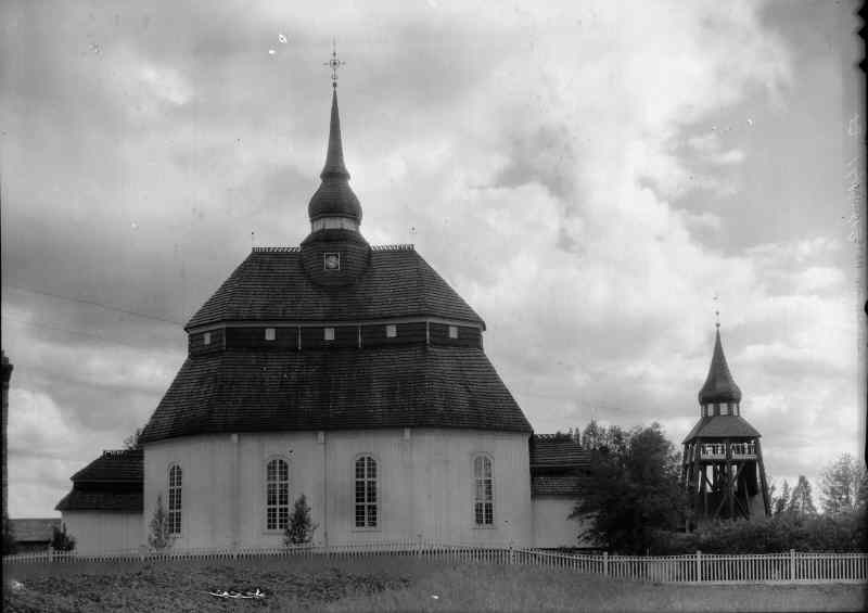 Vemdalens kyrka från norr