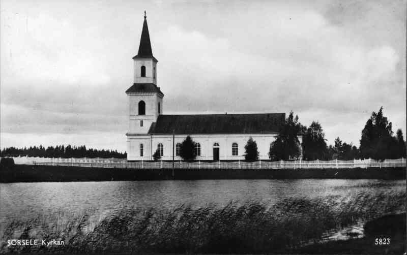 Sorsele kyrka från söder, med omgivningar