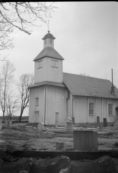 Töftedals kyrka från sydväst, före restaureringen