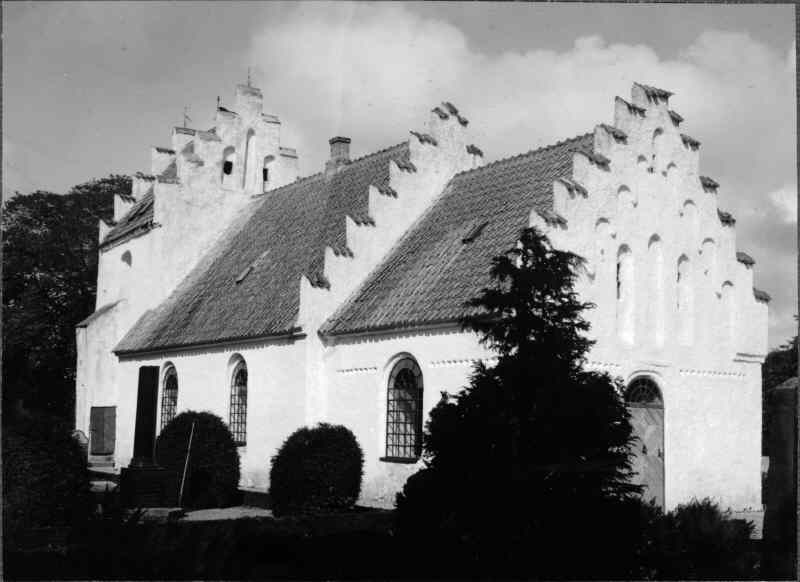 Dalköpinge kyrka mot sydöst