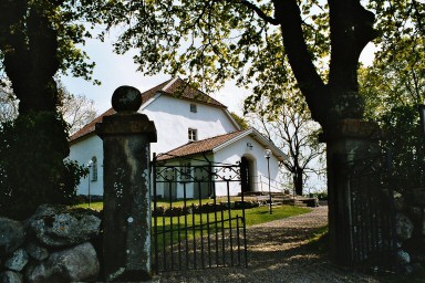 Västra ingången till Södra Lundby kyrkogård. Neg.nr. 04/121:10. JPG.
