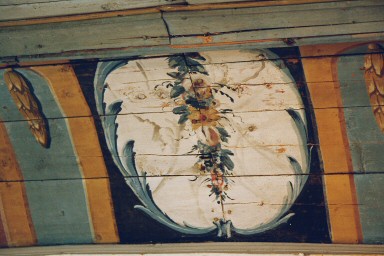 Rokokodekor på taklist i Längjums kyrka. Neg.nr. 04/115:15. JPG.
