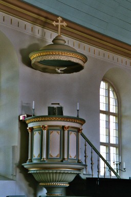 Predikstol i Kvänums kyrka. Neg.nr. 04/136:14. JPG.