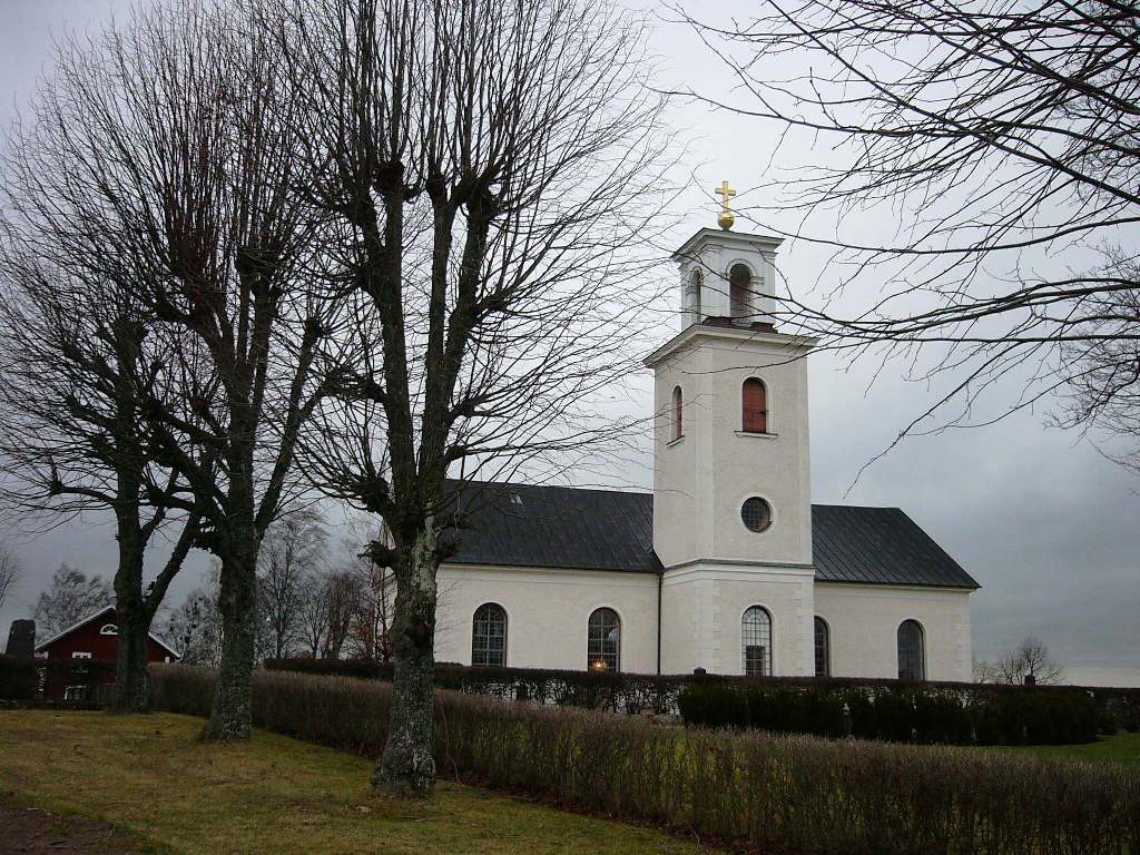 Kyrkan från sydöst.