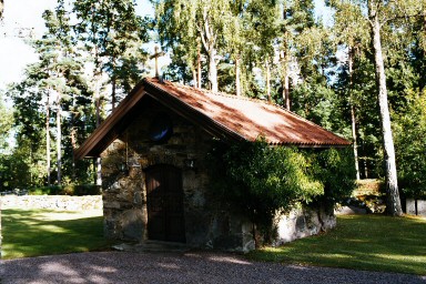 Bårhus från 1888 på Erska kyrkogård. Neg.nr. B961_004:14. JPG. 