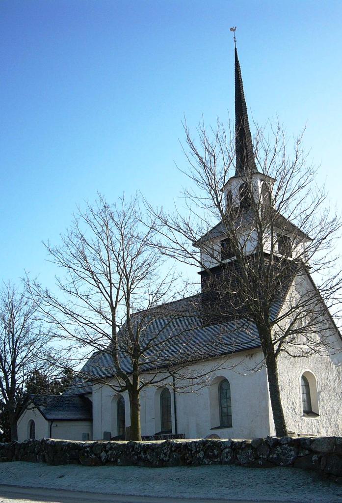 Järstad kyrka från nordväst.