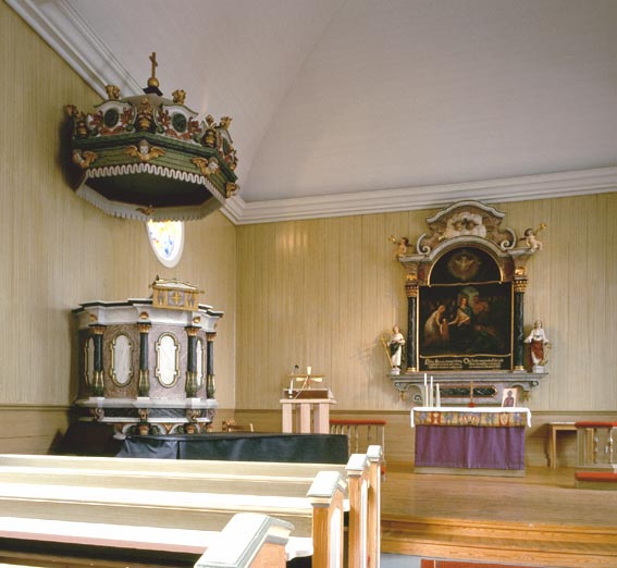 Även predikstolen ritades av Sigfrid Ericson.