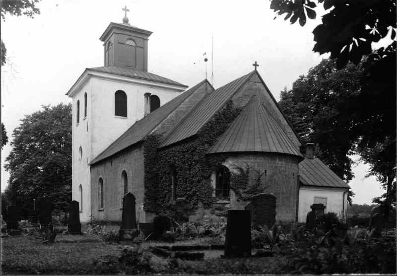 Norra Strös kyrka från nordöst
