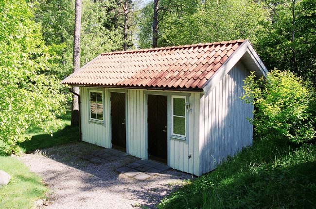 Ekonomibyggnad invid Skavböke kapell.