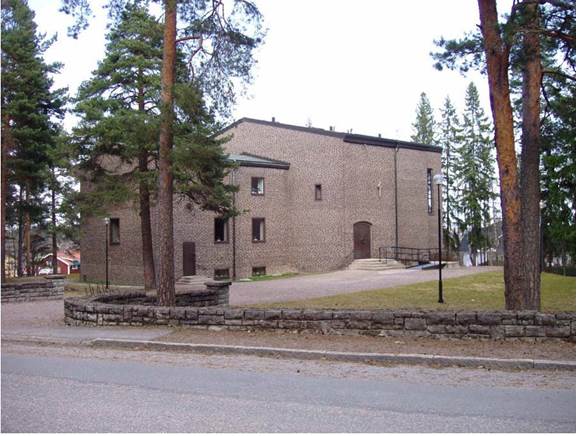Storviks kyrka och kyrkotomt från sydväst. 