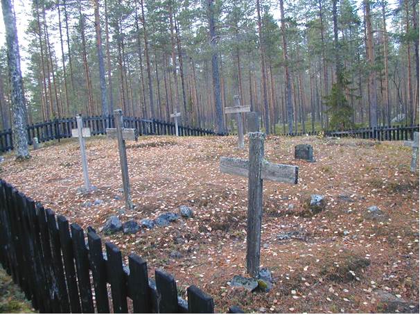 Rullbo begravningsplats från sydost. 
