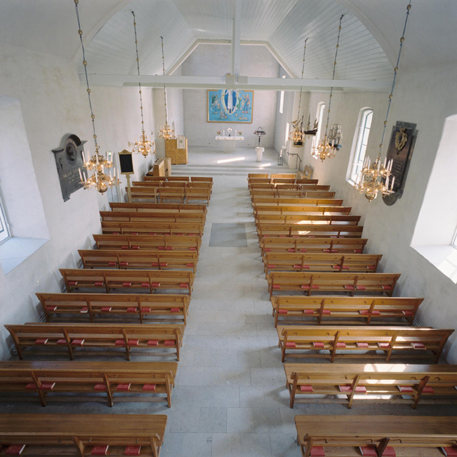 Brännkyrka kyrka, kyrkorummet från orgelläktaren mot koret.