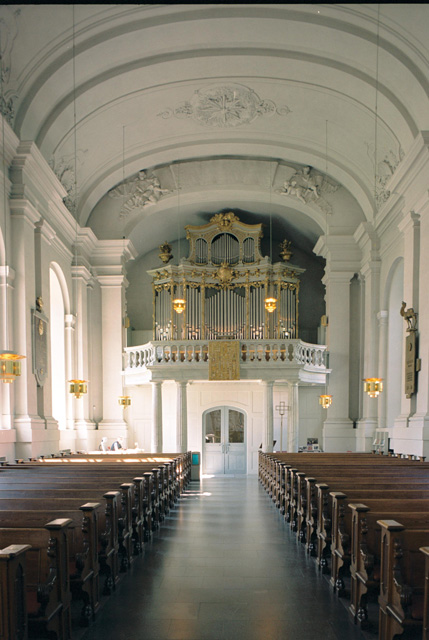 Adolf Fredriks kyrka, kyrkorummet mot orgelläktaren.