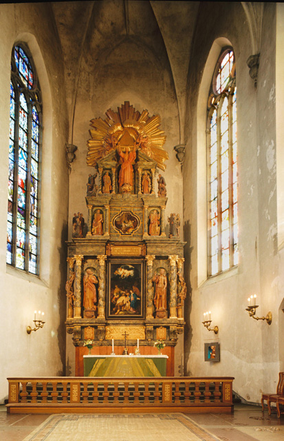 S:t Jacobs kyrka, koret med 1930-talets altaruppsats.  