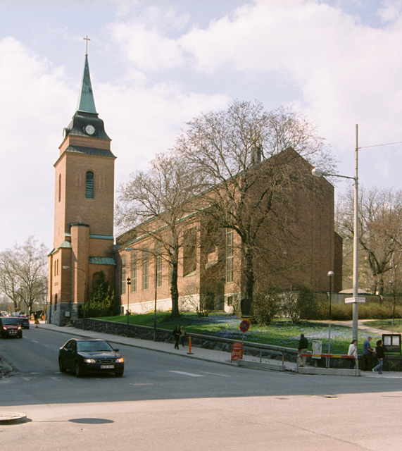 S:t Görans kyrka, exteriör från sydost. 

