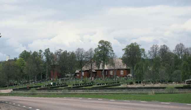 Nyeds kyrkplats från sydost.