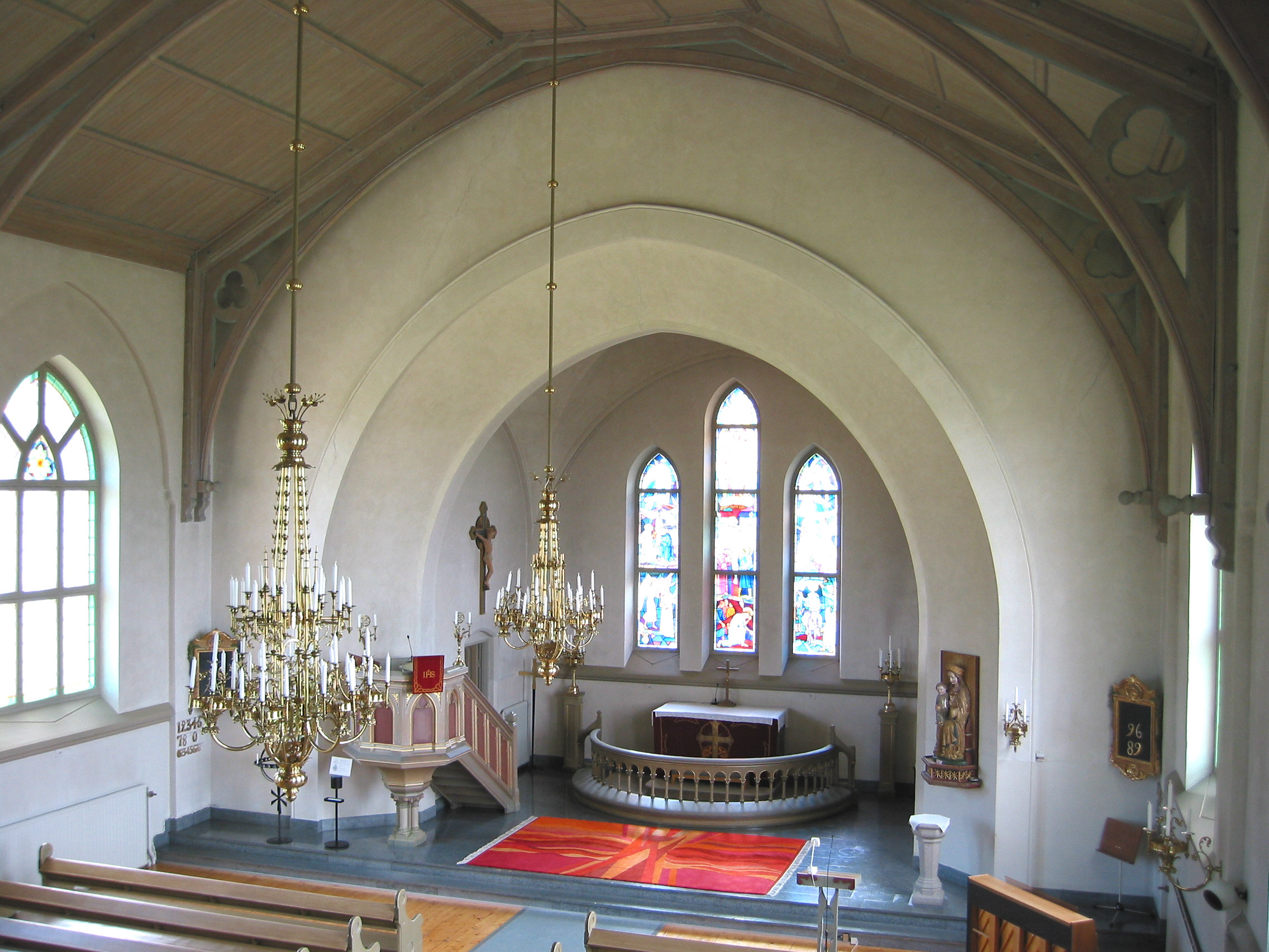 Holms kyrka, interiör, kyrkorummet, vy mot koret från läktaren.