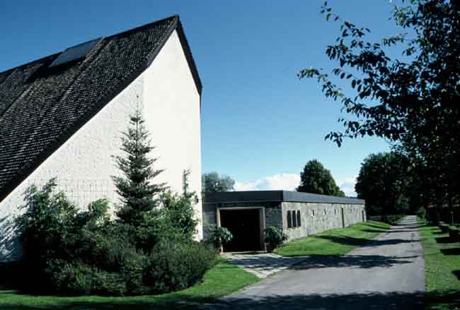 Siris kapell, på Fryksände kyrkas kyrkogård, foto från sv.