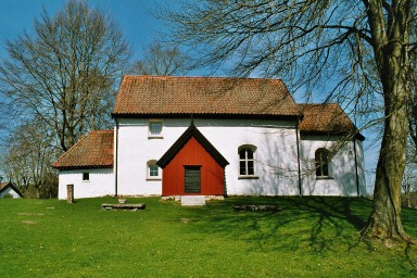 Eriksbergs gamla kyrka, exteriör. Neg.nr. B961_023:12. JPG. 