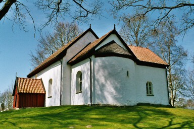 Eriksbergs gamla kyrka, exteriör. Neg.nr. B961_023:15. JPG. 