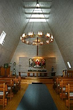Kyrkorummet i Överlida kyrka sett från väster mot koret i öster, från V.